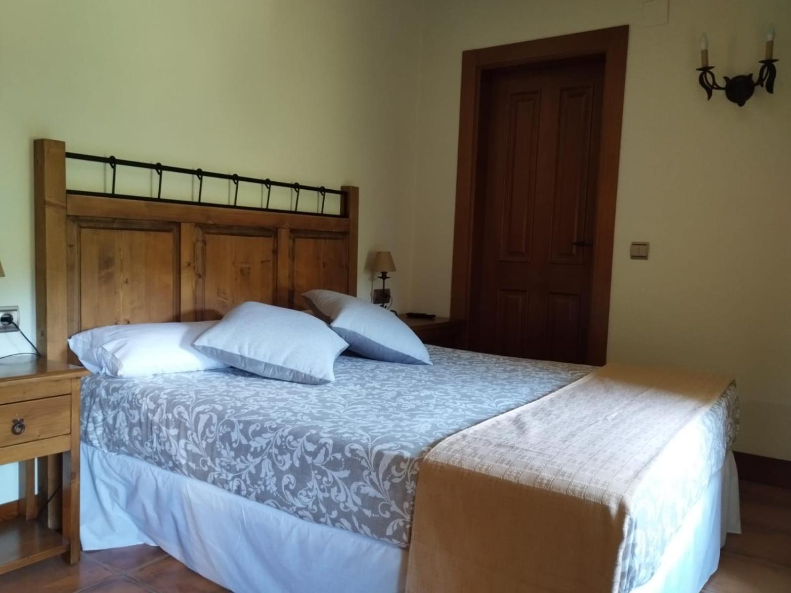 Hotel Hospederia Santa Fe à Eparoz Extérieur photo