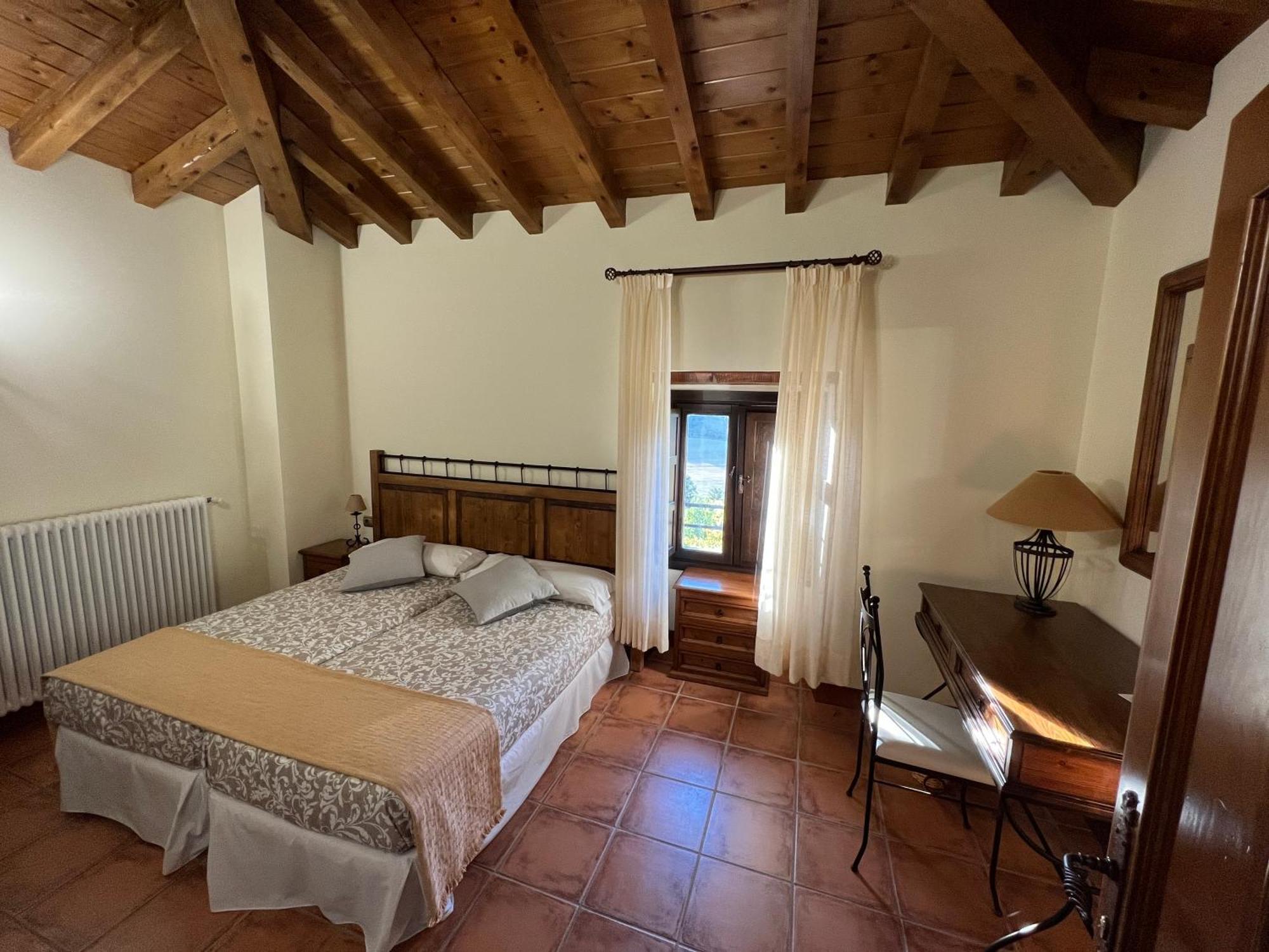 Hotel Hospederia Santa Fe à Eparoz Extérieur photo